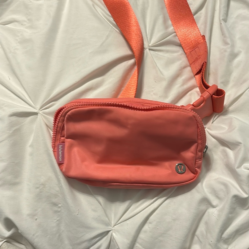 Everywhere Belt Bag 1L Sakura Pink